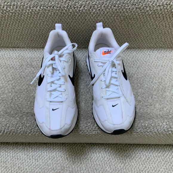 Nike Air women’s size 7 - Picture 1 of 8